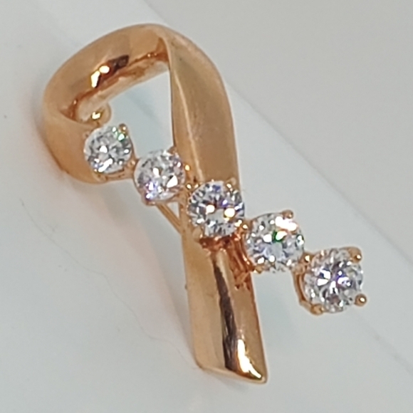 * Kenneth Jay Lane Rose Gold Tone Breast Cancer Ribbon Pin Brooch - Picture 3 of 6